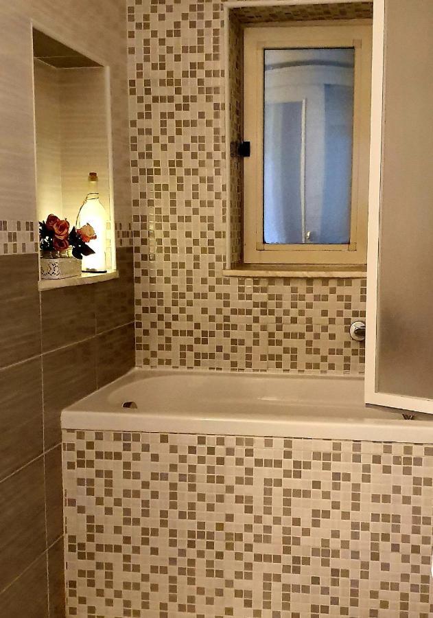 La Maison Di Wanda Panzió Nápoly Kültér fotó
